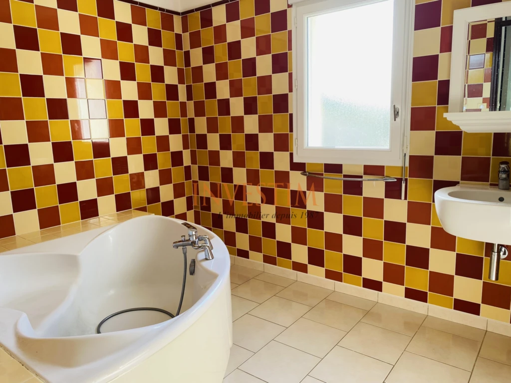 Maison T5 COUR CHEVERNY