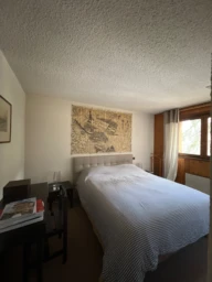 Chambre 1 du T3 (avec placards)