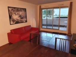 appartement calme proche ecole, RER A et Lignes 1 et 8 (loyer tout inclus) 1