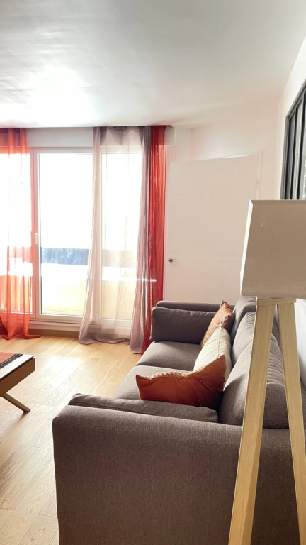 Appartement calme et refait à neuf avec balcon et ascenseur, – proche métro et tramway – Paris 20e (loyer tout inclus) 7