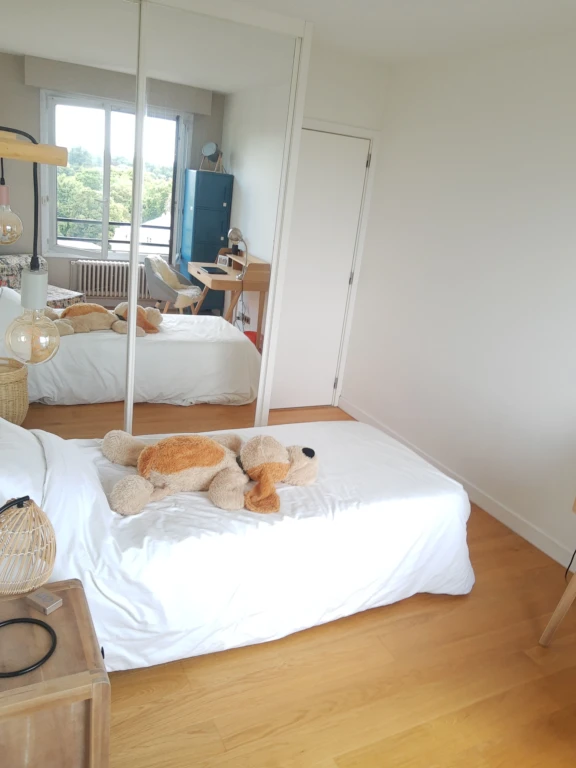 Appartement ensoleillé et gai avec grand terrasse (loyer tout inclus) 9