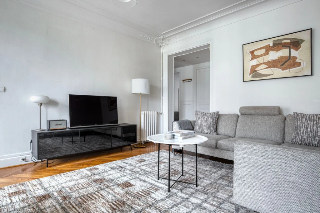 Appartement 2 chambres élégant au cœur de Paris (loyer tout inclus) 1