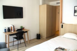Appartement avec balcon - Champs Elysées (loyer tout inclus) 1