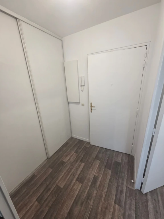 Joli appartement dans une rue calme (loyer tout inclus) 5