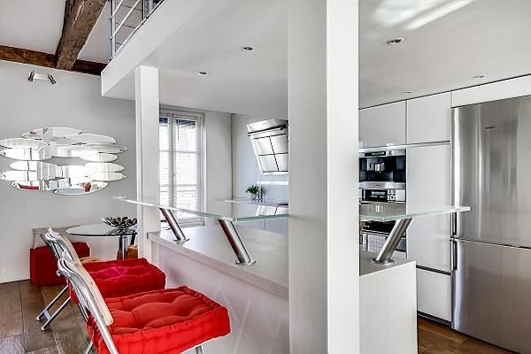 Loft moderne et original au coeur du Marais (loyer tout inclus) 9