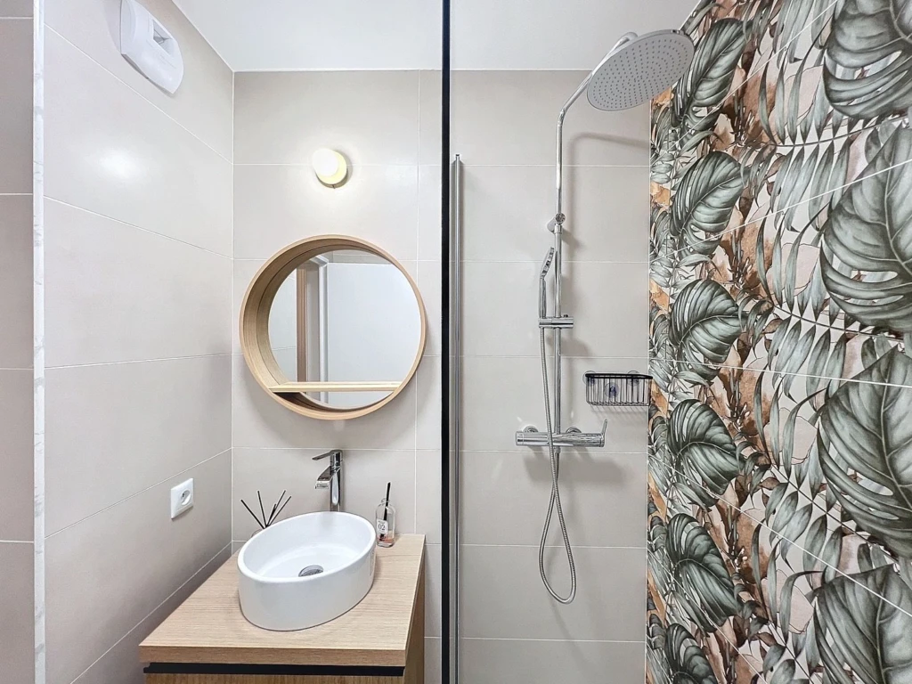 New renovated apartment just 1 min from train station RER Val D’Europe , free parking underground (loyer tout inclus) 18