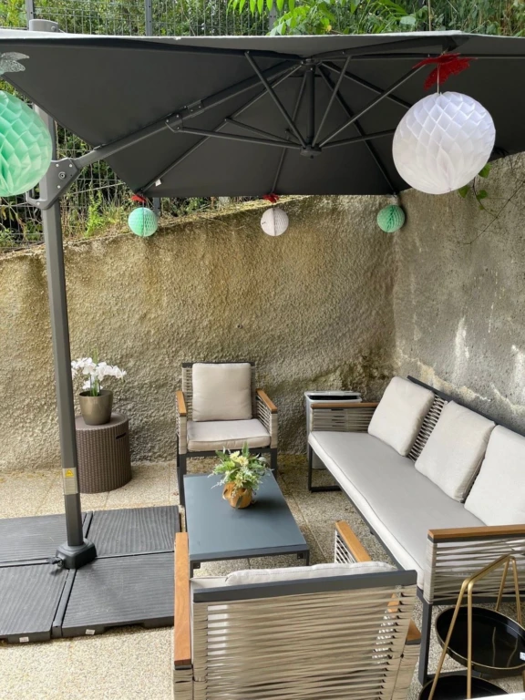 Spacieux appartement meublé de 3 chambres avec terrasse, jardin privé et 2 places de parking (loyer tout inclus) 5