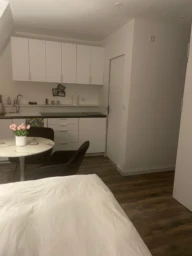 Studio meublé 20 m² avec balcon et vue dégagée – Paris 16e (loyer tout inclus) 3
