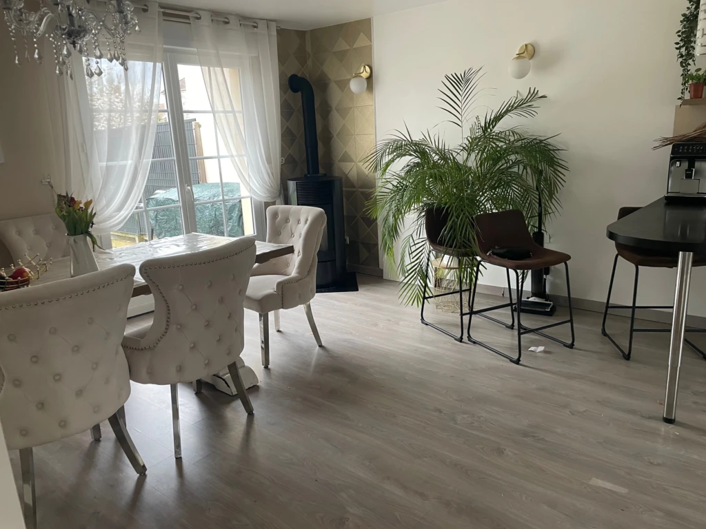 Charmante maison meublée, idéale pour une famille (loyer tout inclus) 1