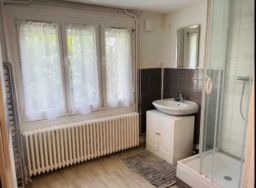 Logement (F2) proche RER Pour Paris en 25 minutes (loyer tout inclus) 2