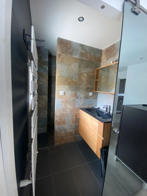 FOR RENT - MAISON A LOUER (loyer tout inclus) 8