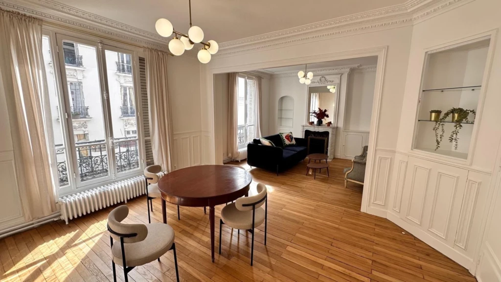 Appartement lumineux 70 m² – Double séjour, 2 Chambres & ascenseur – Rue Fays (loyer tout inclus) 1