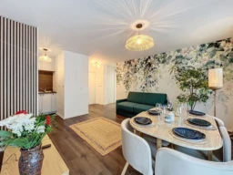 New renovated apartment just 1 min from train station RER Val D’Europe , free parking underground (loyer tout inclus) 1