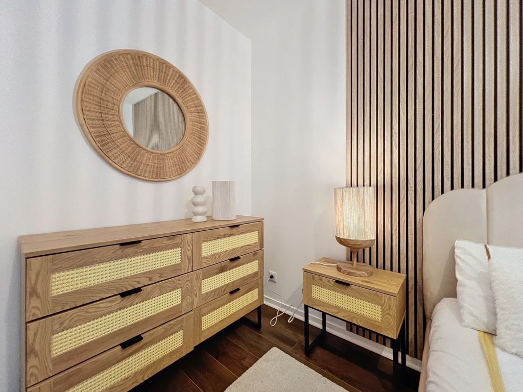 New renovated apartment just 1 min from train station RER Val D’Europe , free parking underground (loyer tout inclus) 15