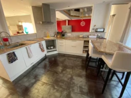 Grande maison au calme (loyer tout inclus) 1