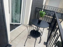 Studio T1 lumineux et spacieux avec balcon et parking à Noisy-le-Grand (loyer tout inclus) 2