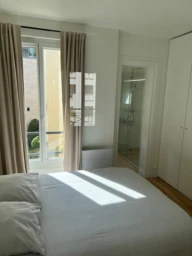 Cosy place in lively area (loyer tout inclus) 1