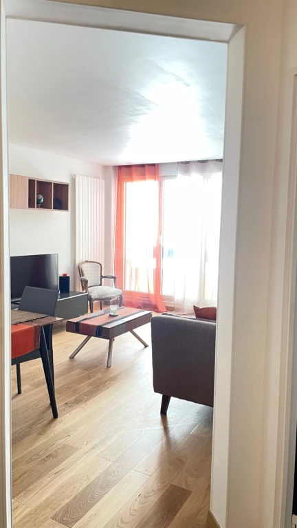 Appartement calme et refait à neuf avec balcon et ascenseur, – proche métro et tramway – Paris 20e (loyer tout inclus) 5