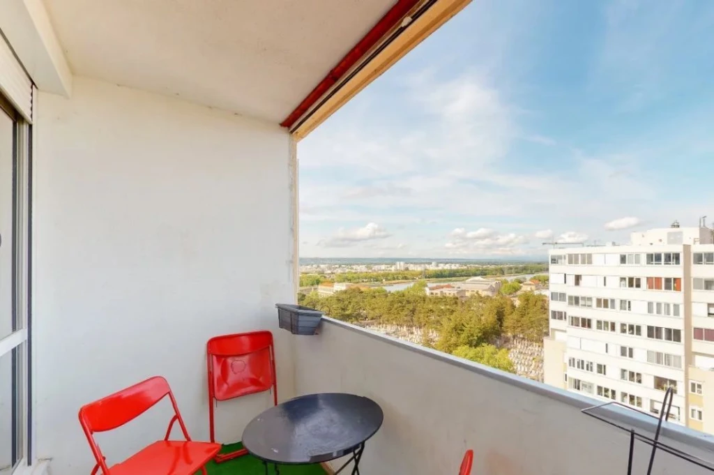 Chambre en colocation dans un grand appartement (loyer tout inclus) 2