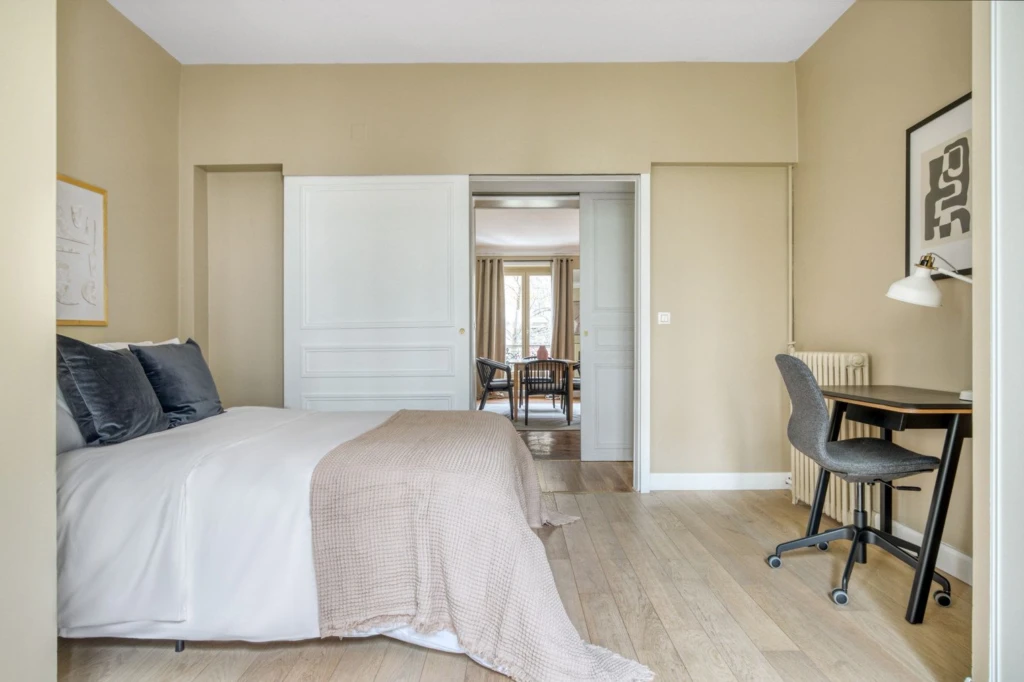 Charmant Appartement de Trois Chambres à Paris (loyer tout inclus) 13