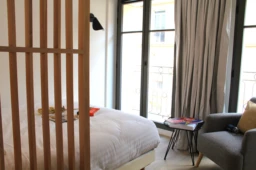 Appartement avec balcon - Champs Elysées (loyer tout inclus) 3