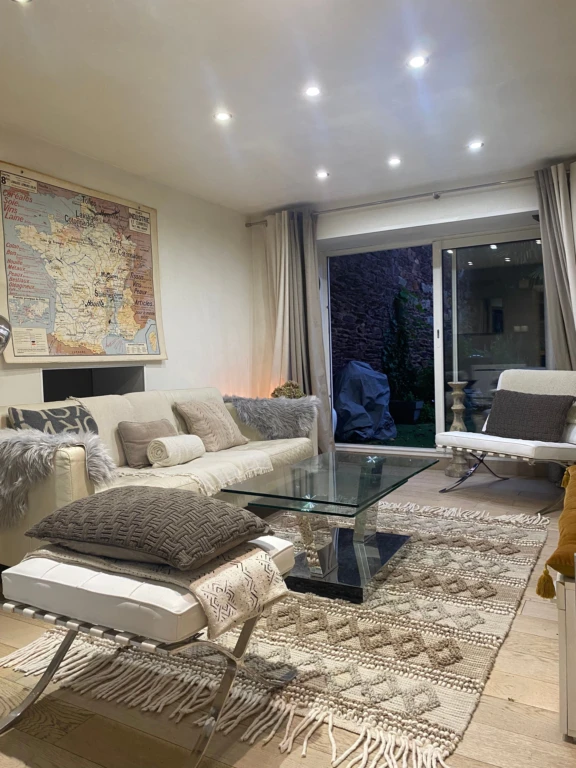 Appartement dans le centre de rennes au calme et au bord de la ville (loyer tout inclus) 5