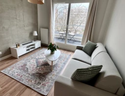Appartement deux pièces neuf et meublé avec soin avec imprenable sur tout Paris (loyer tout inclus) 1