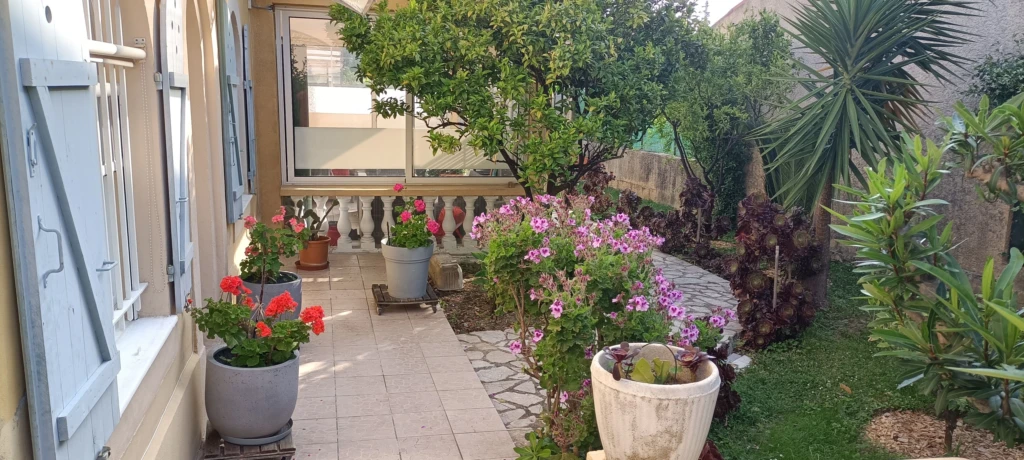 AppartementMeublè F2 Bord de mer 150m (loyer tout inclus) 10