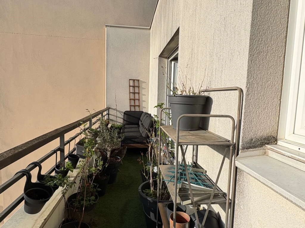 Appartement traversant au dernier étage avec terrasse et balcon – proximité de La Défense direct Saint-Lazare (loyer tout inclus) 15