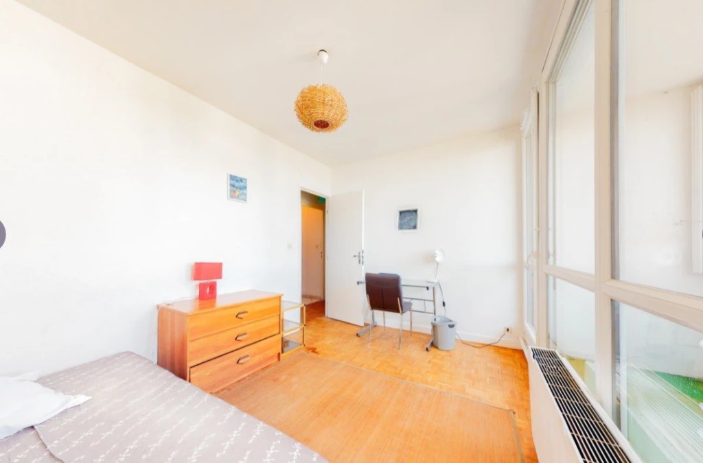 Chambre en colocation dans un grand appartement (loyer tout inclus) 3