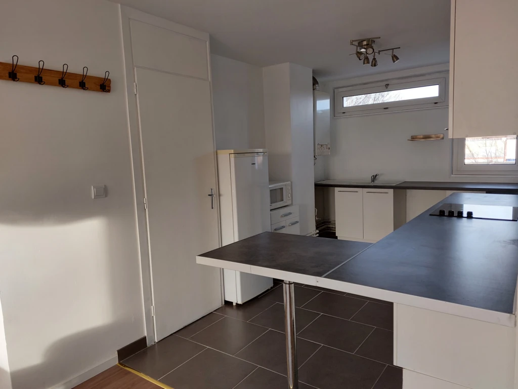 Appartement meublé T3 avec cave (loyer tout inclus) 5