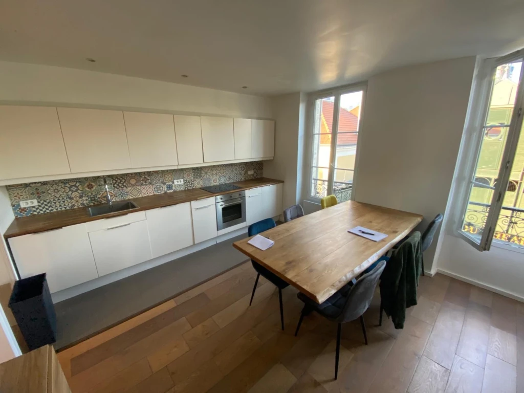 Chaleureux et lumineux T3 meublé de 54m2 disponible le 1er Avril (loyer tout inclus) 6