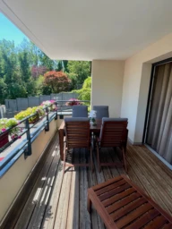 Spacieux appartement meublé de 3 chambres avec terrasse, jardin privé et 2 places de parking (loyer tout inclus) 3