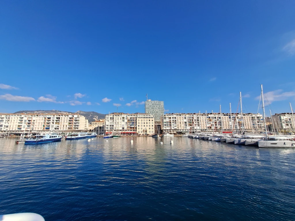 Appartement très cosy - super emplacement (loyer tout inclus) 10