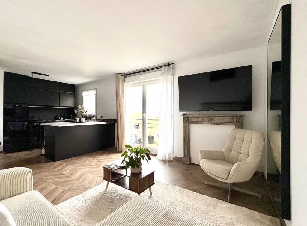 Appartement traversant au dernier étage avec terrasse et balcon – proximité de La Défense direct Saint-Lazare (loyer tout inclus) 1