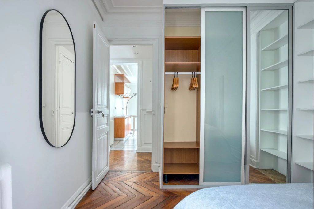Appartement 2 chambres élégant au cœur de Paris (loyer tout inclus) 15
