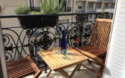 Appartement typiquement parisien proche de Montmartre (loyer tout inclus) 1