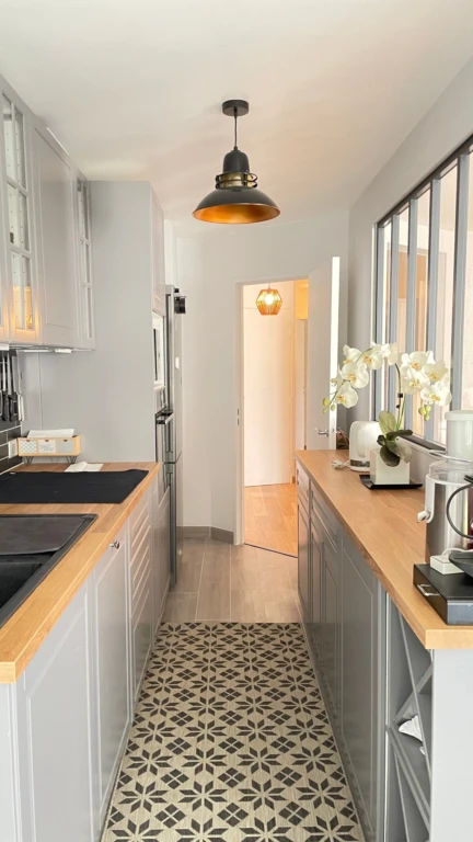 Appartement calme et refait à neuf avec balcon et ascenseur, – proche métro et tramway – Paris 20e (loyer tout inclus) 17