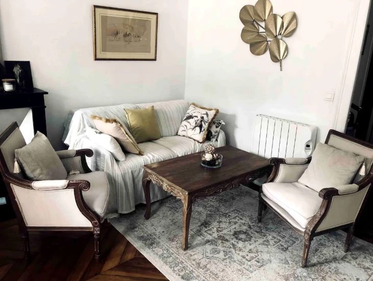 À LOUER – Charmant appartement de style parisien de 70 m², soigneusement meublé. (loyer tout inclus) 5