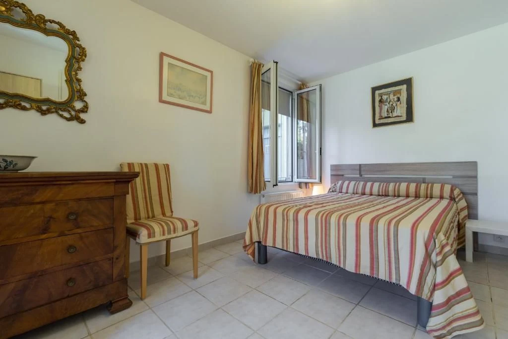 AppartementMeublè F2 Bord de mer 150m (loyer tout inclus) 2