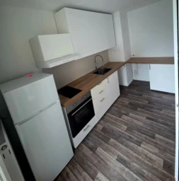 Joli appartement dans une rue calme (loyer tout inclus) 3