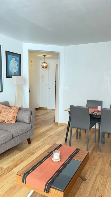 Appartement calme et refait à neuf avec balcon et ascenseur, – proche métro et tramway – Paris 20e (loyer tout inclus) 10