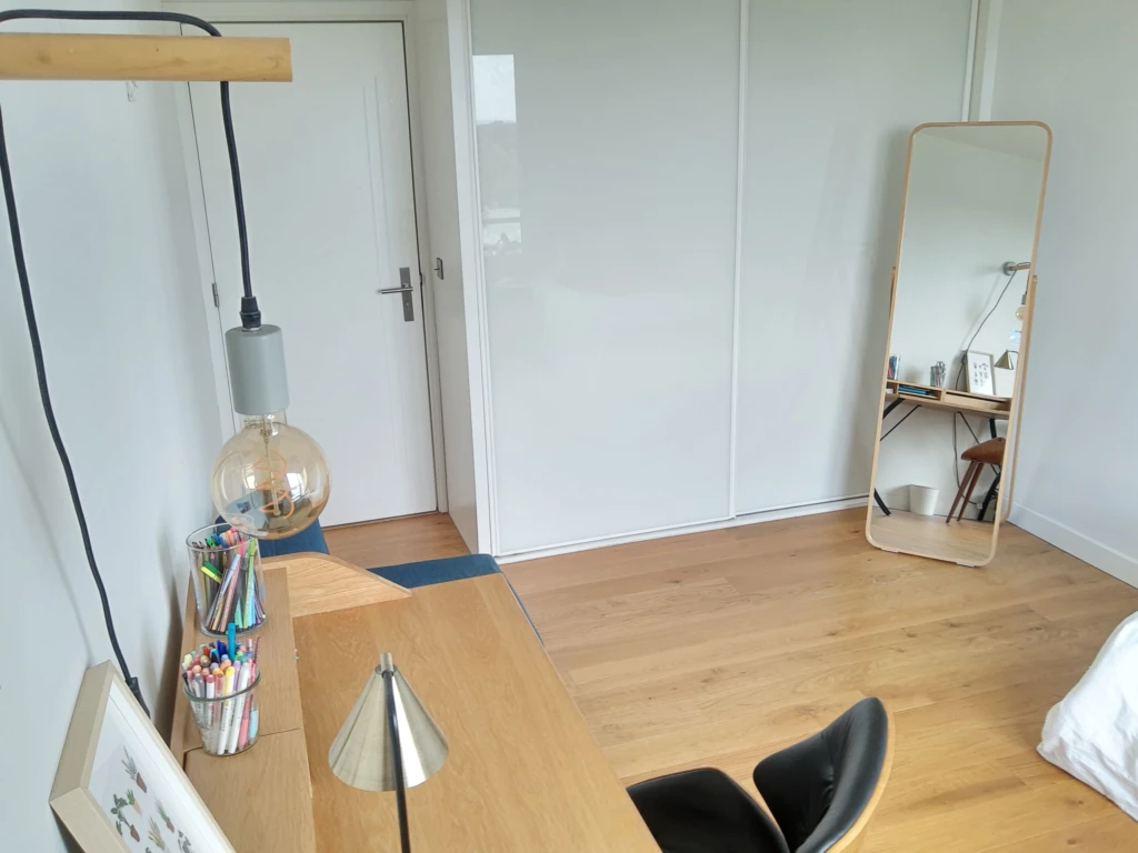 Appartement ensoleillé et gai avec grand terrasse (loyer tout inclus) 11