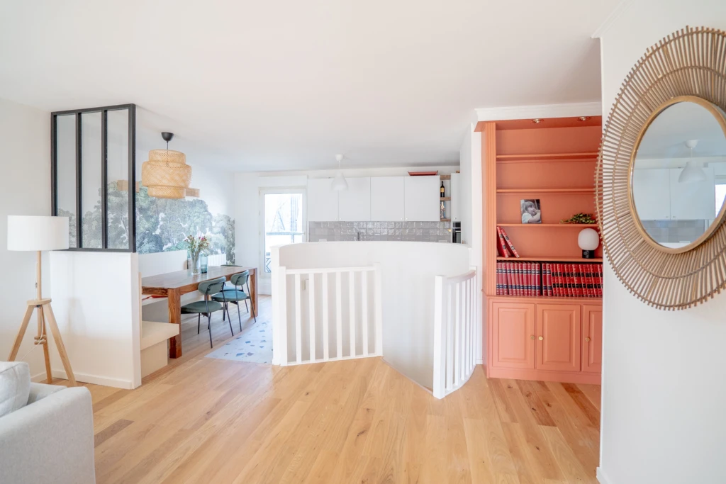 Loue meublé un superbe Duplex neuf de 108m² + 20m² de terrasse exposé plein Sud, dernier étage (loyer tout inclus) 5