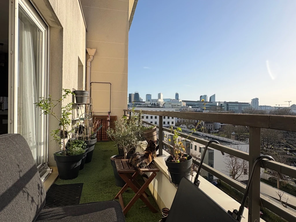 Appartement traversant au dernier étage avec terrasse et balcon – proximité de La Défense direct Saint-Lazare (loyer tout inclus) 13