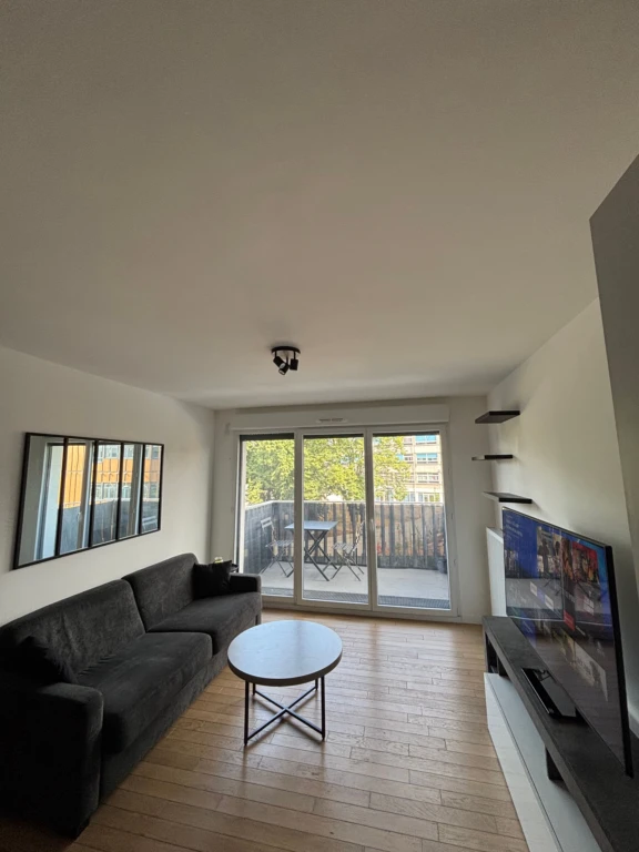 Location meublée appartement 2 pièces 43,70 m² Alfortville (94140) 1.400 € (loyer tout inclus) 7