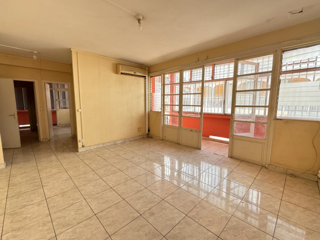 Appartement 1er étage vide