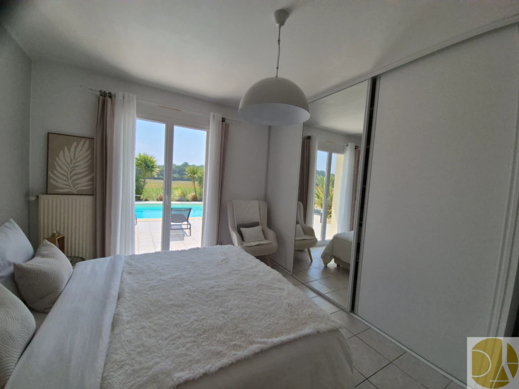 Chambre sud rez-de-chaussée