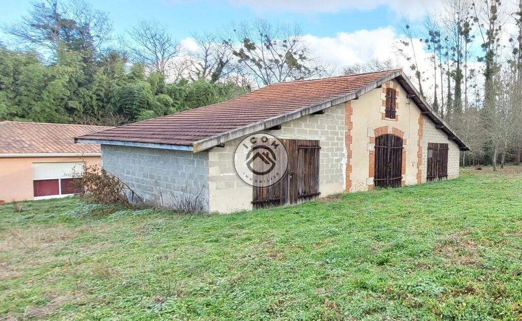 5 photo maison rose derriere