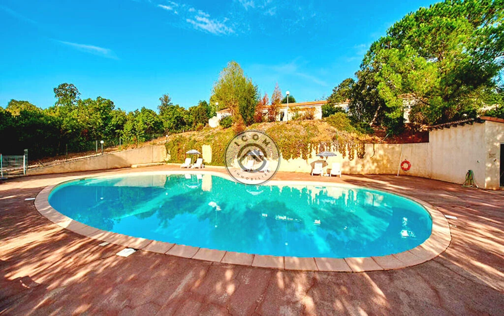 Residence-lisa-maria-sari-solenzara-piscine-5